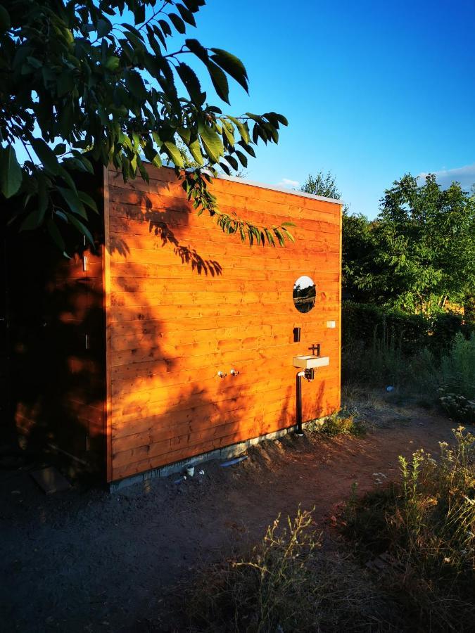 Готель Au Pied Du Trieu, The Glamping Experience Labroye Екстер'єр фото
