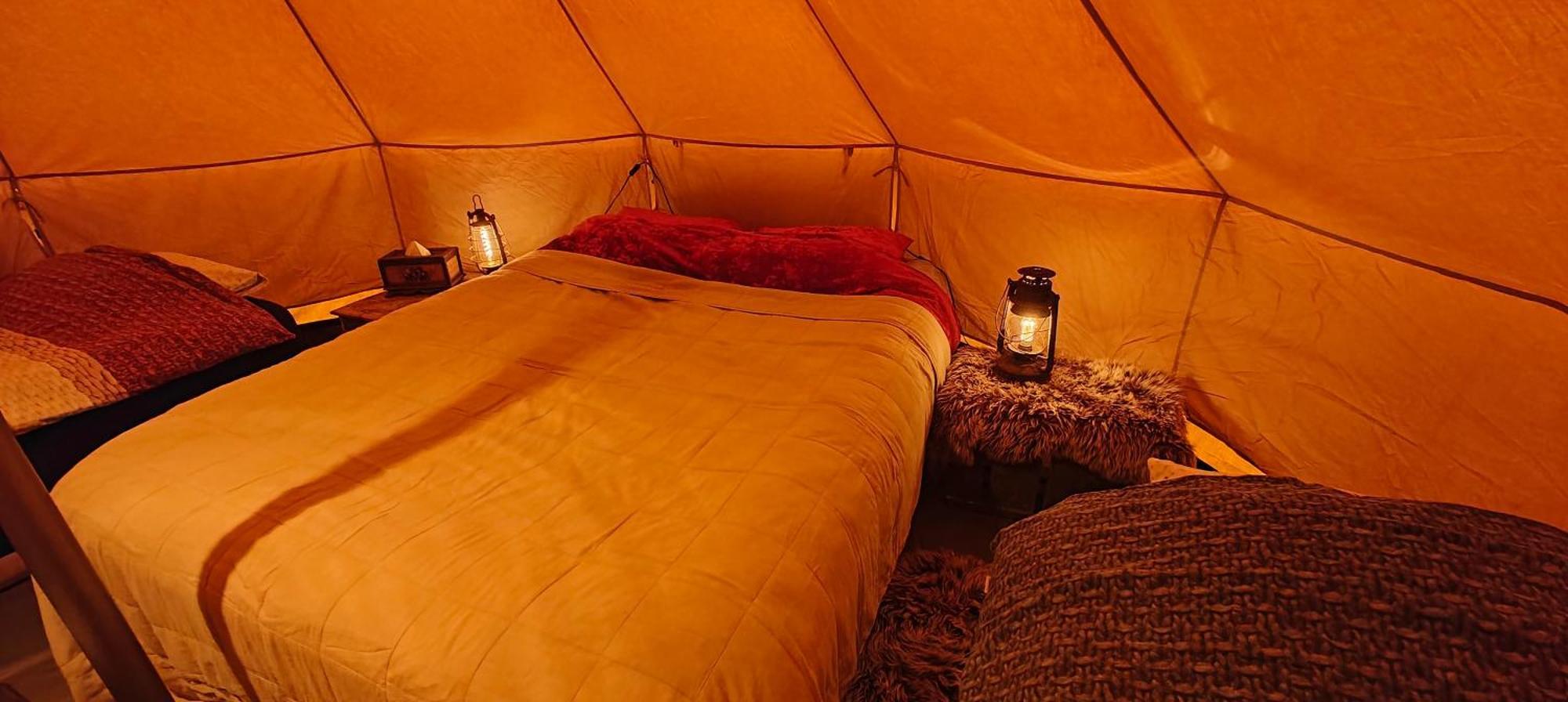 Готель Au Pied Du Trieu, The Glamping Experience Labroye Екстер'єр фото